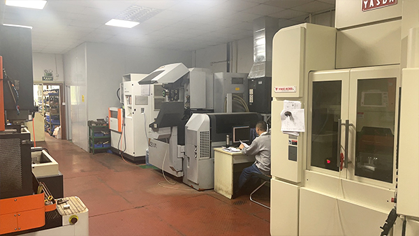 塑膠注塑加工操作時需要注意什么？富豪盛來告訴你